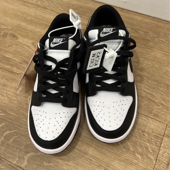 Brand new Low Dunk Panda Nike - Picture 3 of 3